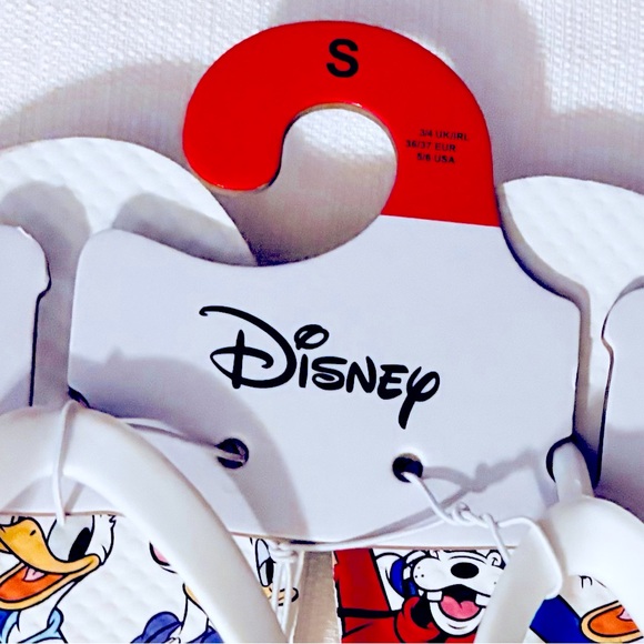 🆕 Disney Ltd Edition Women’s Mickey & Friends “Ears” Icon B&W Slip-On Sandals - Picture 7 of 10